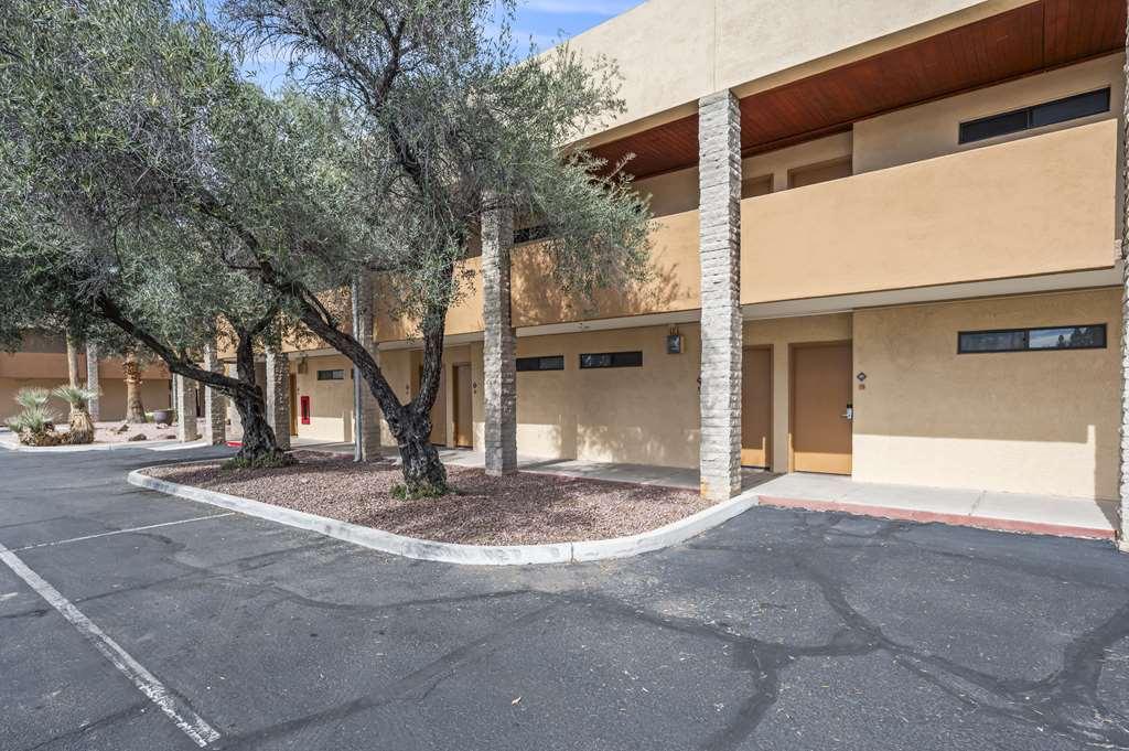 Doubletree By Hilton Tucson-Reid Park Hotel Exterior foto